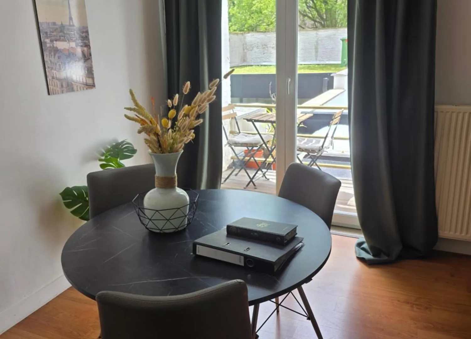 Lovely & Modern Apartment In The Heart Of أنتويرب 0*,